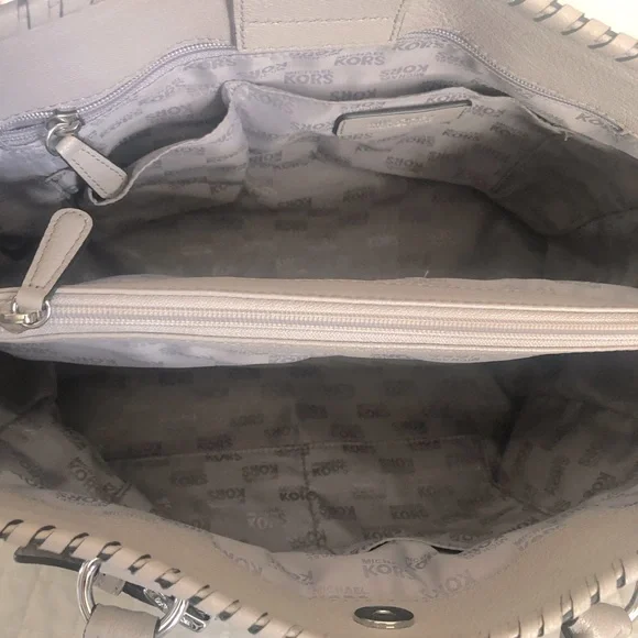 Michael Kors Gray Purse - Picture 4 of 8